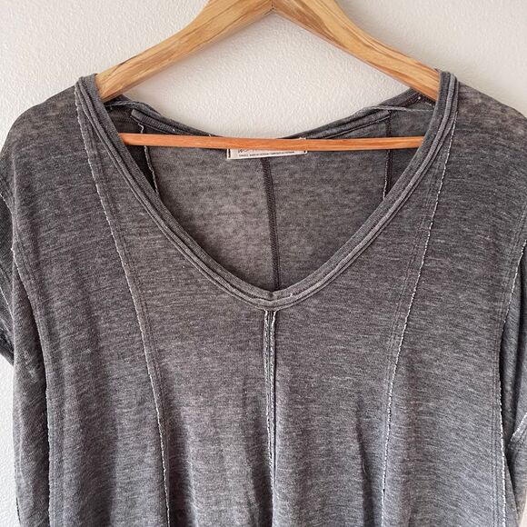 Free‎ People Sammie V-Neck T-Shirt - Picture 4 of 9